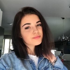 Meet your Posher, Alex-ann